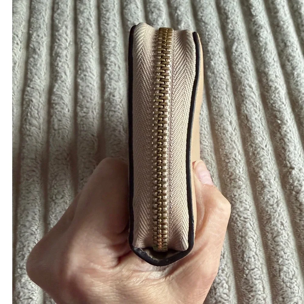 Michael‎ Kors Jet Set Travel Saffiano Leather Zip Around Wristlet Wallet Beige